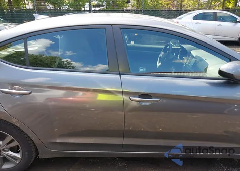 2018 Hyundai Elantra Sel z USA, uszkodzony, nr VIN 5NPD84LF7JH343930